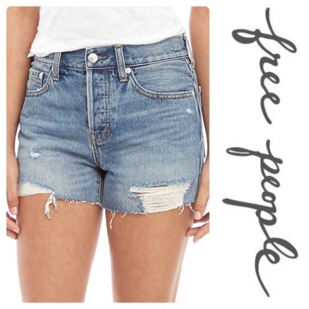 New Free People Sofia Short in Washed Denim Waves - Picture 1 of 7